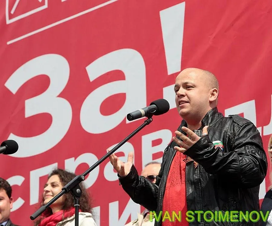 Първанов и Калфин минират левия фронт