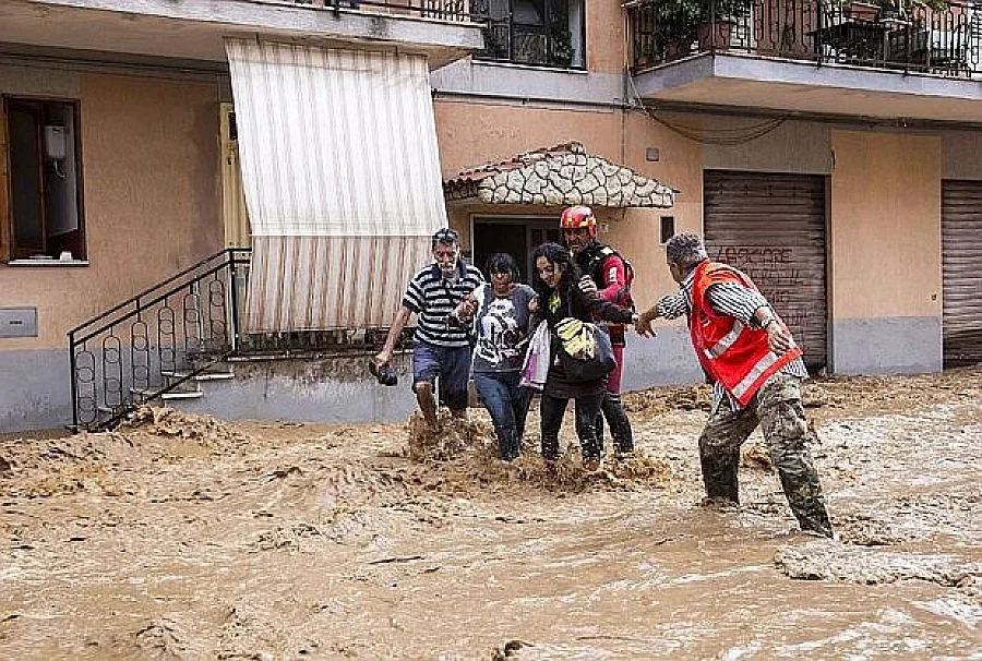 Щети за 1 млрд. евро от наводненията във Франция