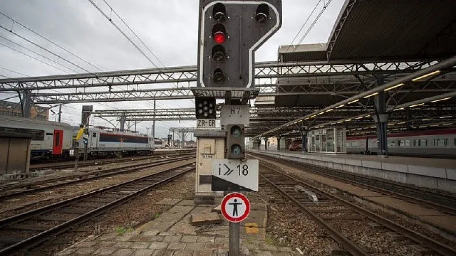 Ранени и загинали при сблъсък между влакове в Белгия