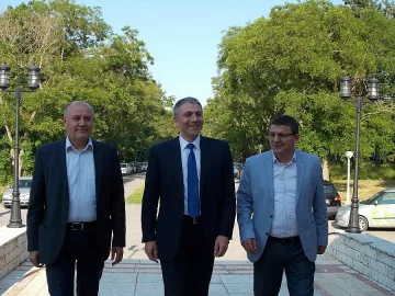 Карадайъ иска нова формула на властта