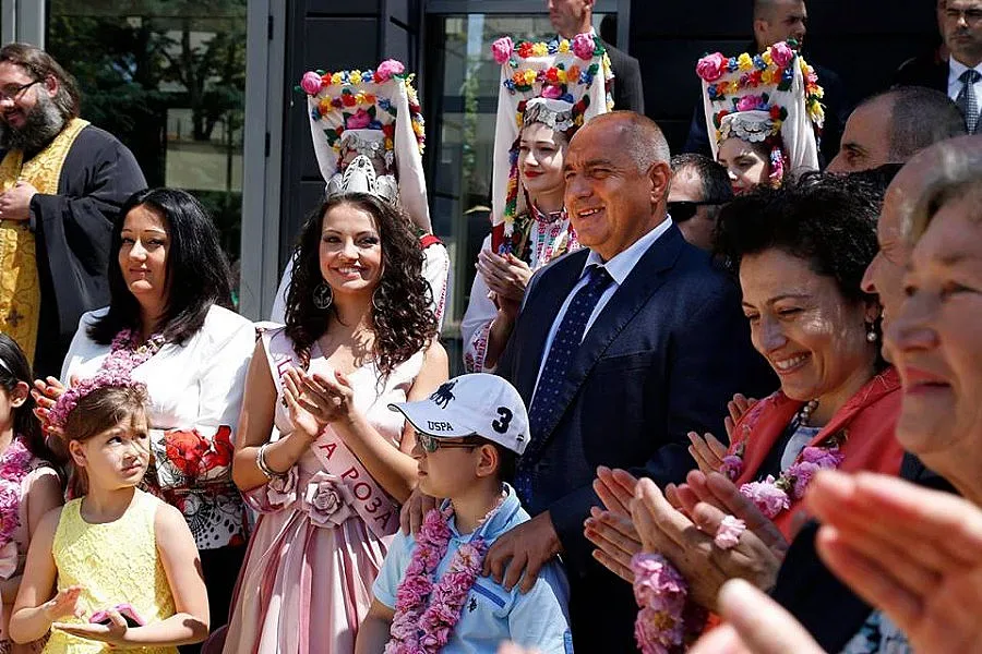 Борисов кани БСП да спасяват заедно чинията на Бузлуджа