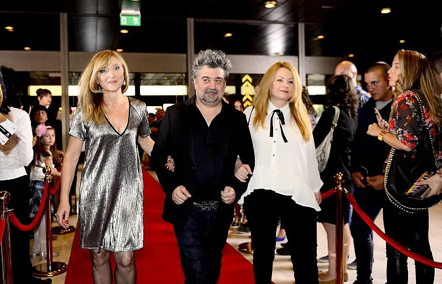 Половин милион тръпнат с Куката