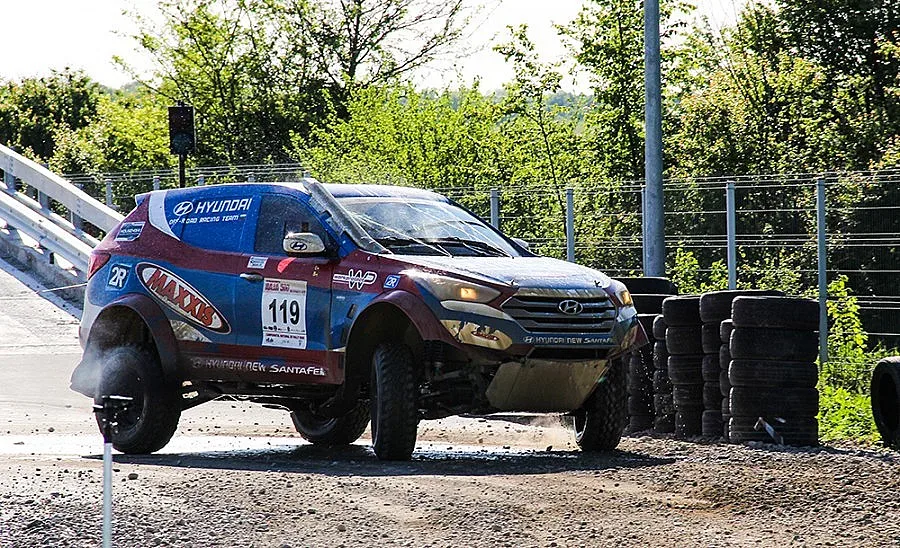 Челни позиции за Hyundai Off-Road Racing Team в рали „Гърция"