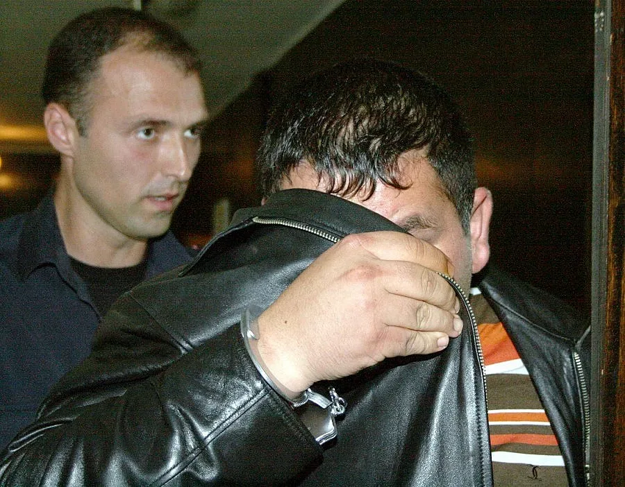 Марто Дебелия наемал ченгетата срещу 250 лв. (ОБЗОР)