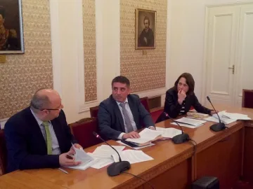 Таван от 35 секции в чужбина