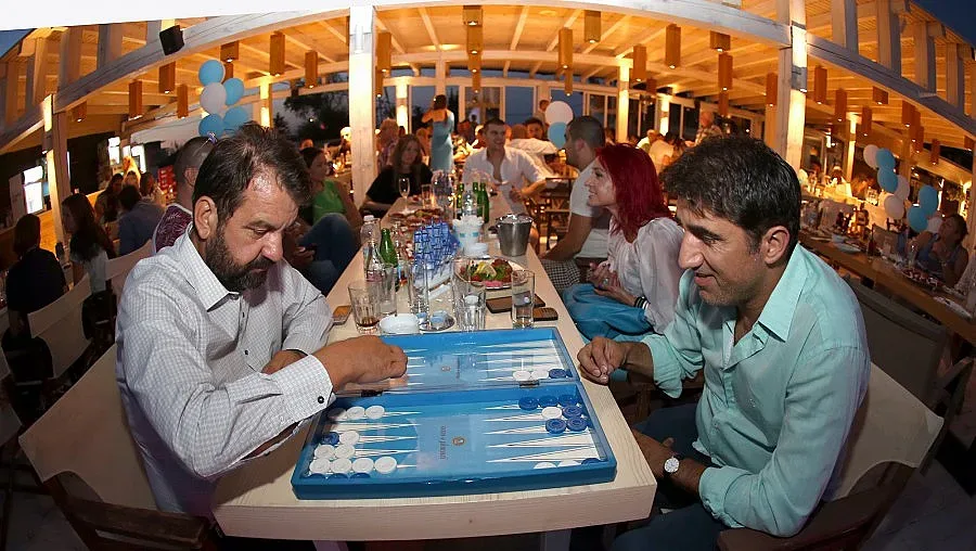 Правим опит за рекорд на "Гинес" по табла