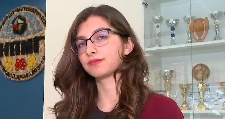 Наша ученичка събра погледите в Стокхолм. Обори теорията на голям учен