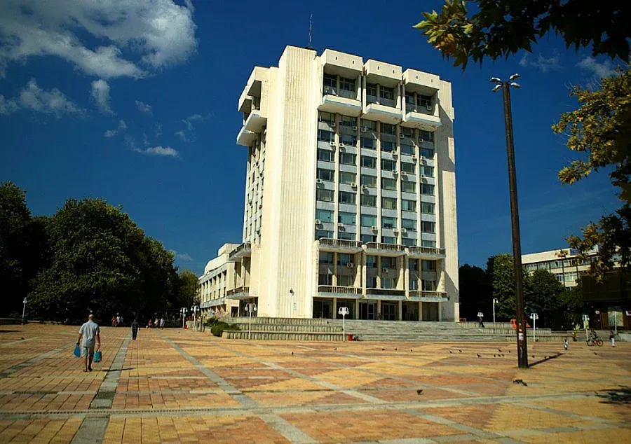 Библиотеката в Добрич с над 90 бързи уеб връзки