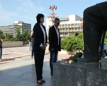 К. Нинова: Рано е да говорим за президентските избори