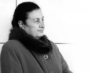 Почина Дража Вълчева