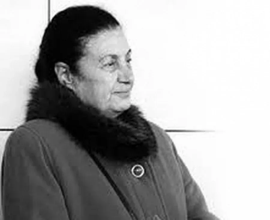 Почина Дража Вълчева