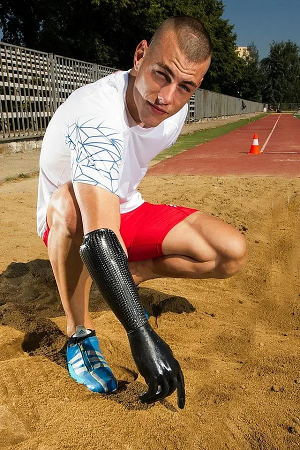 Параолимпиецът Михаил Христов ще подкрепи деца с увреждания