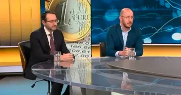 Цената на еврозоната и бюджета - ножицата за заплати и пенсии