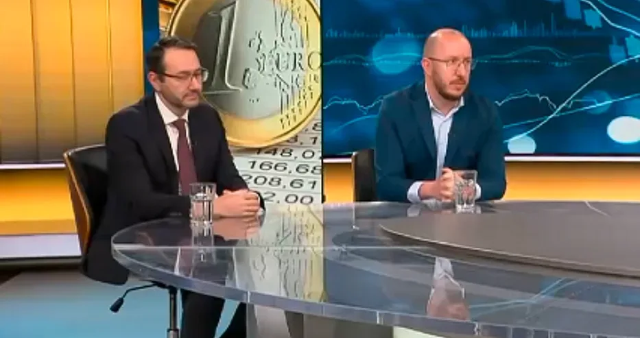 Цената на еврозоната и бюджета - ножицата за заплати и пенсии