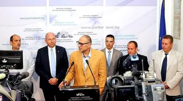 НАРОДЕН СЪЮЗ, АБВ И Гергьовден със съвместна пресконференция