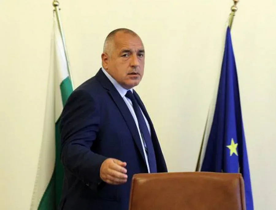 Премиерът инспектира санирането в Благоевград