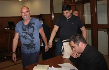 Бой с брадва и изнасилване за длъжниците на Чоков