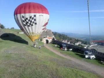 Балони полетяха над скалите в Белоградчик