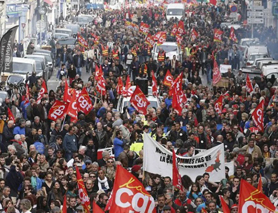 Френските синдикати зоват за още по-сериозни протести