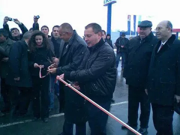 Станишев към Борисов: Да си премерим асфалтите