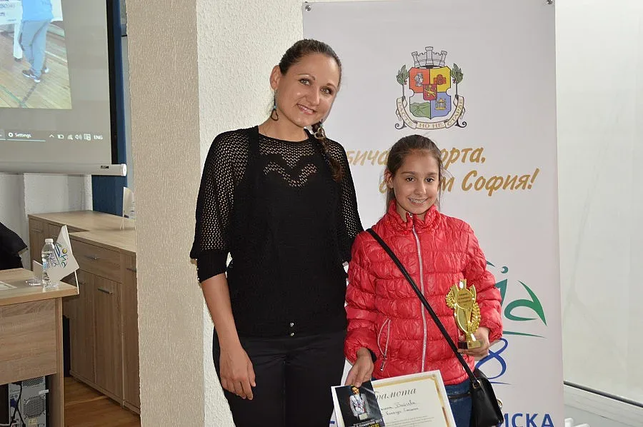 Световна шампионка отличи млади таланти