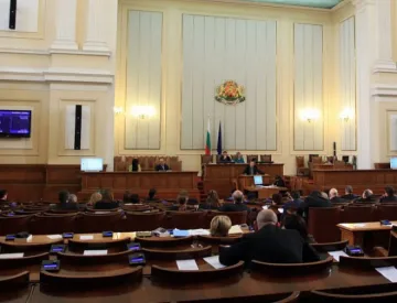 Скандал за МиГ-ове в парламента (ОБЗОР)