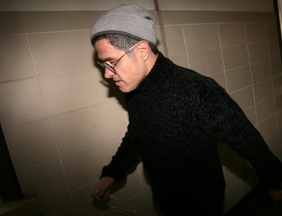 14 години румънски затвор за Брендо