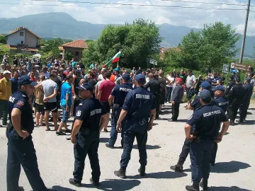Ромите в Гърмен не мърдат от гетото