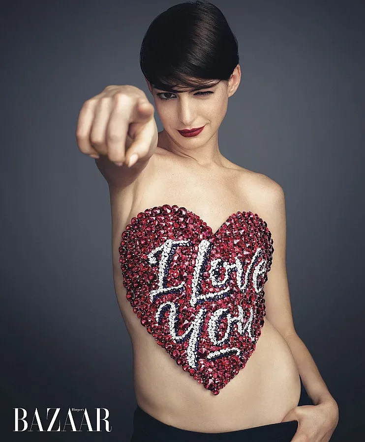 Ан Хатауей вбеси клана Кардашиян 