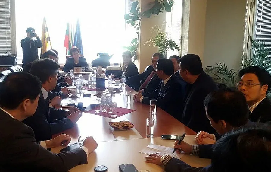 Китайци проучват Перник за инвестиции