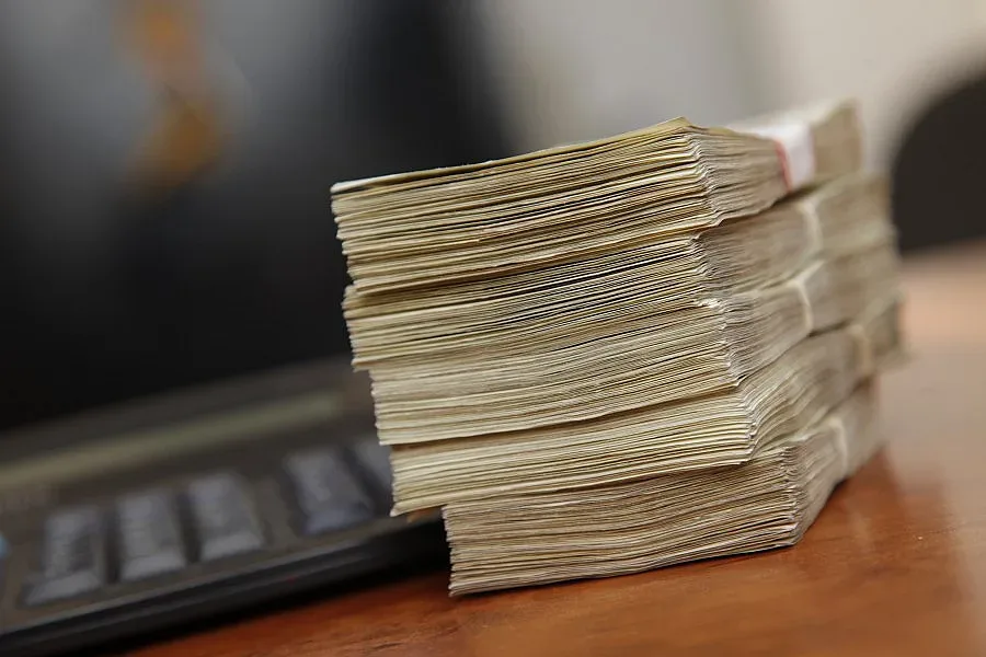 Дефлацията продължава до септември 2016 г.