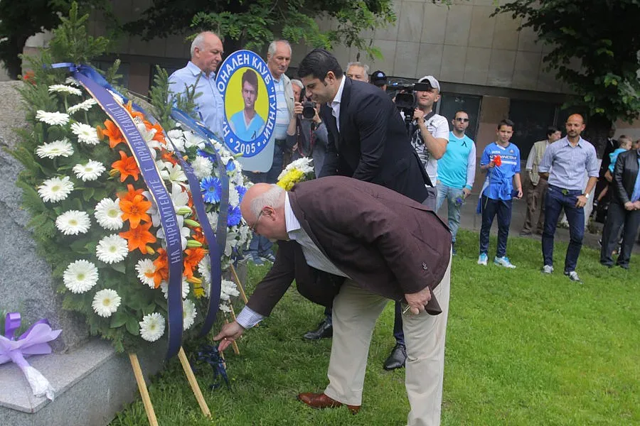 "Левски" почете своята 102-ра годишнина