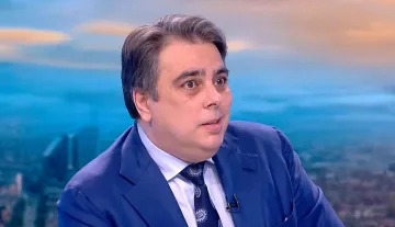 Страх у Асен Василев от Делян Добрев. Оправда се за провала с еврото