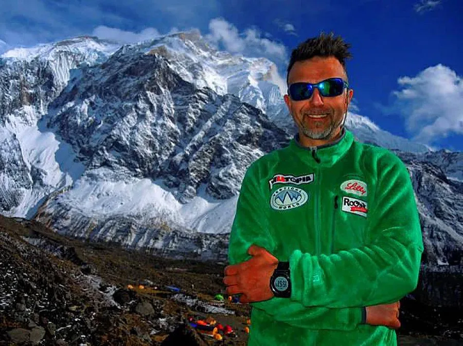 Боян Петров изкачи и Макалу