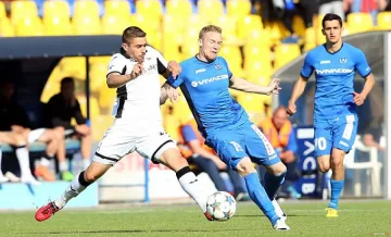 Славия вгорчи дебюта на Люпко