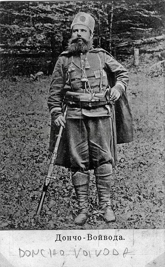 Войвода забранил разврата на моми в Цапарево