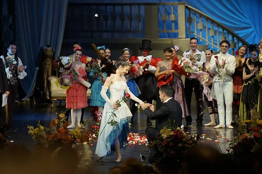 Пепеляшка – на сцената и в живота