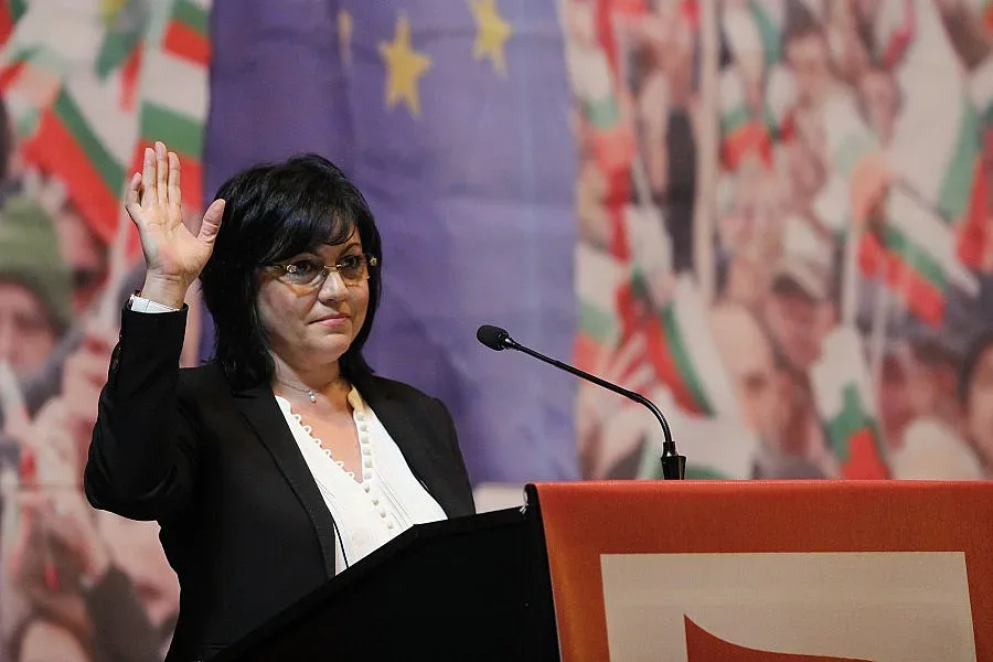 Нинова само с 1 вице - Ламбо