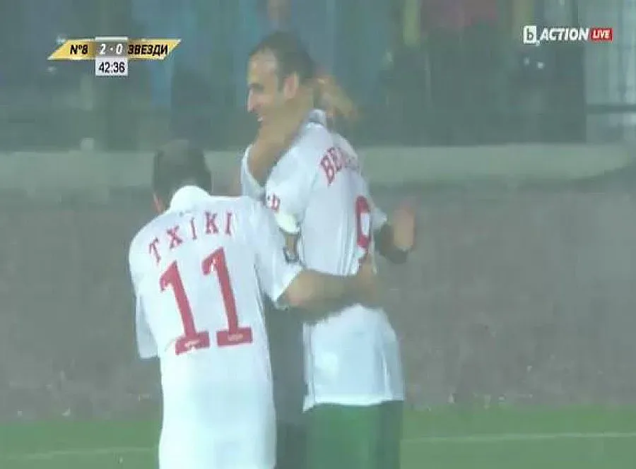 Стоичков подаде, Бербатов удвои