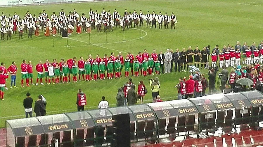 40 000 и родопски гайди за Ицо