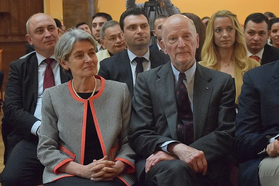 Царски юпита 2.0 зад Бокова