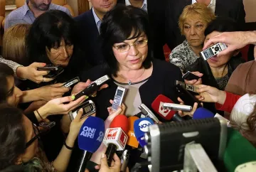 Нинова: Бъдещият президент трябва да е коренно различен 