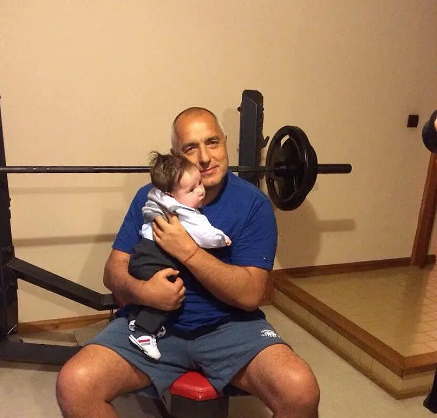 Бойко-джуниър фен на фитнеса