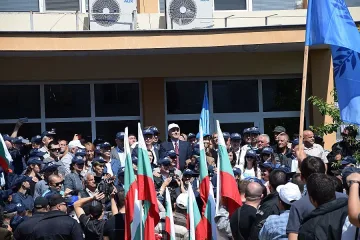 10 000 от ДПС освиркаха ДОСТ в Джебел (ОБЗОР)