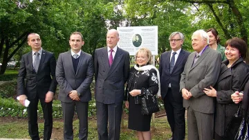 Тройна почит за испански спасител на евреи у нас