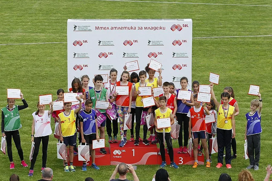 Пловдивчани отново са първи в „Мтел атлетика за младежи"