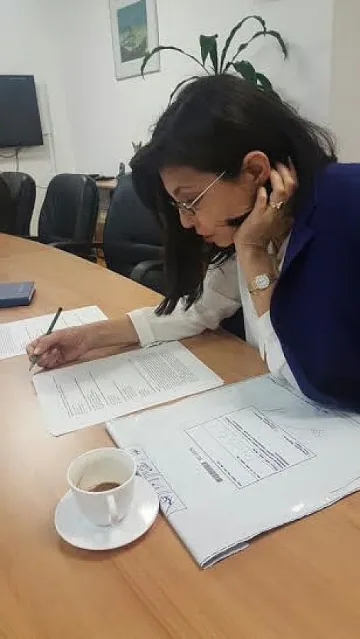 Кунева реши матурата за 30 минути