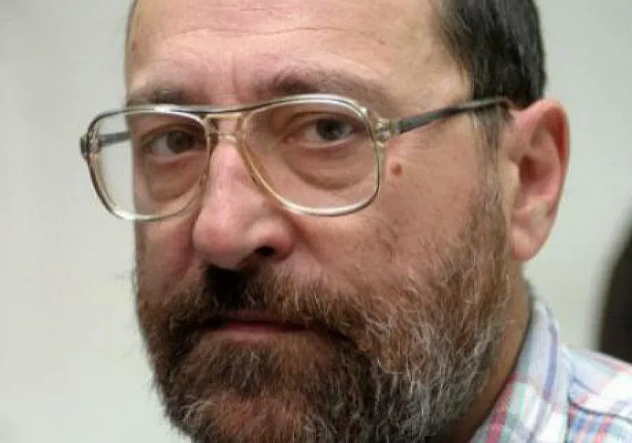 За Ванга и Бареков  ли дават ордена на Нешка