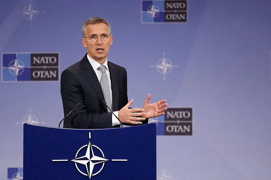 Британски генерал: НАТО рискува ядрена война с Русия