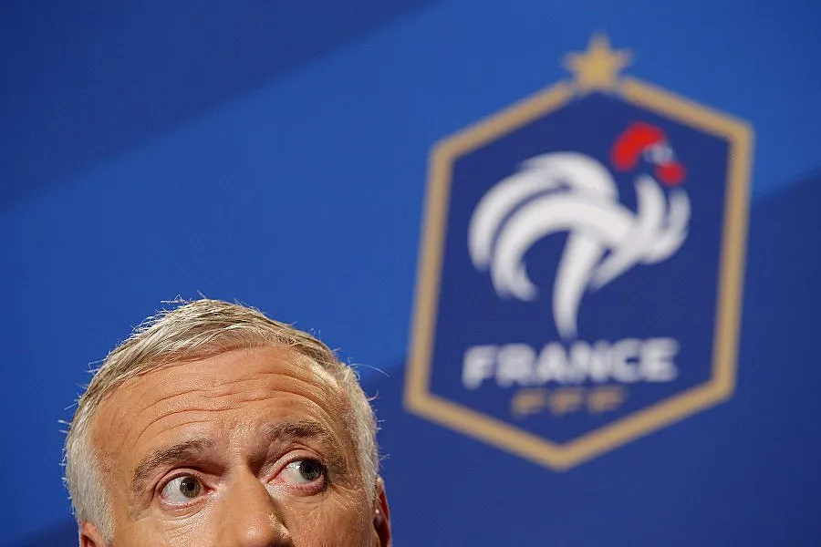 "Петлите" въртят педали край плажа